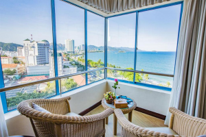 Review 5 khách sạn Nha Trang có view xịn sò nhất hiện nay
